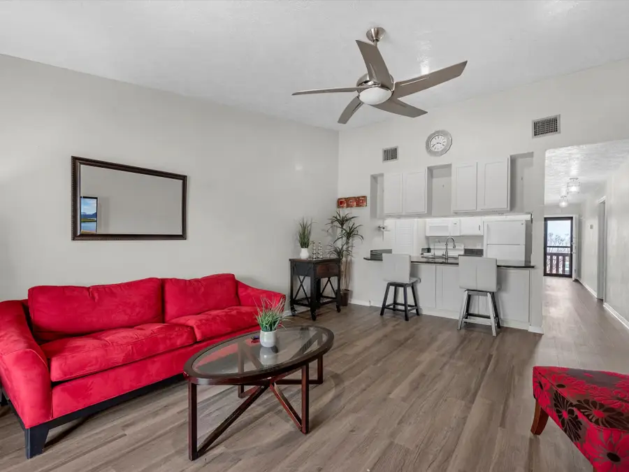 801 River Road #114F, Montgomery, TX 77356 - #3