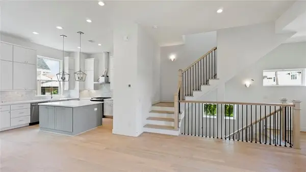 4621 Maxie Street, Houston, TX 77007