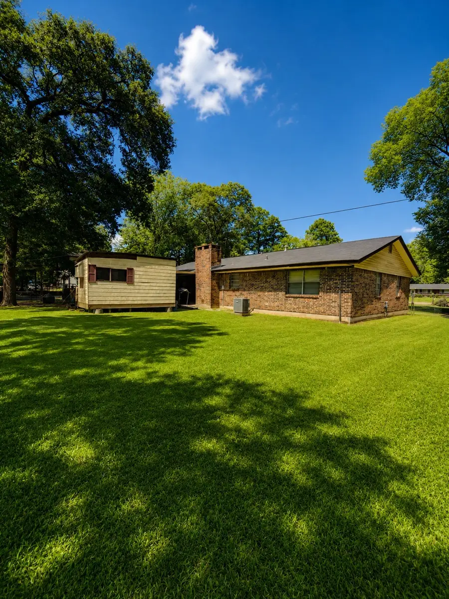 1610 Lilac Avenue, Lufkin, TX 75901 - #3