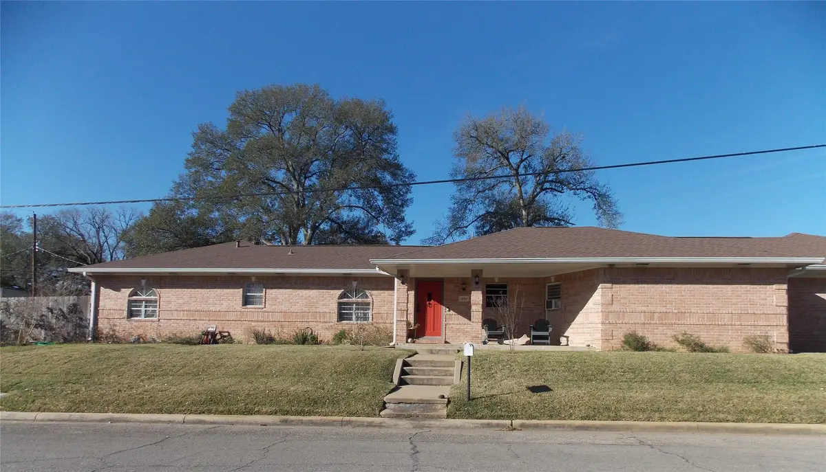 1002 Washington Street, Brenham, TX 77833 - #1