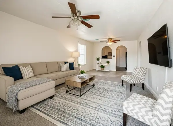 8321 Leander Street, Houston, TX 77012