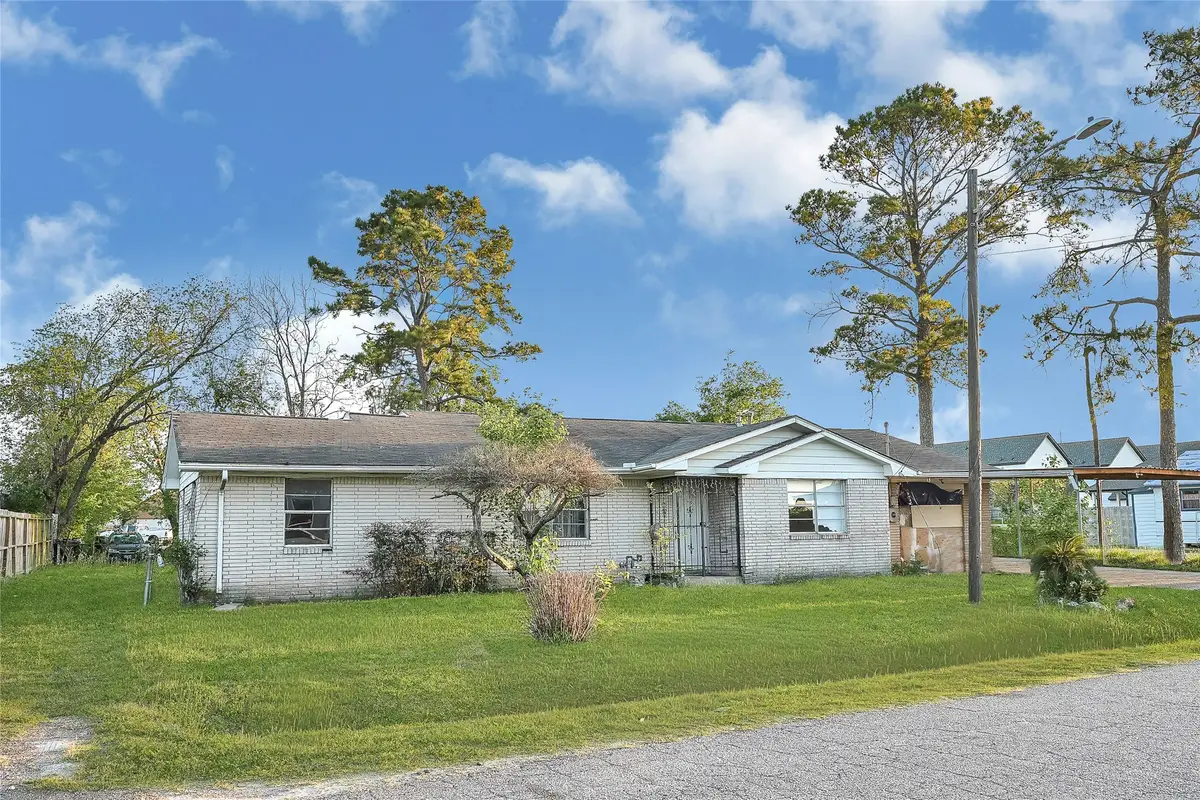 7954 Booker St, Houston, TX 77028 - #1