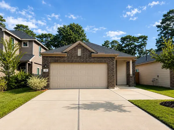 320 Emerald Thicket Lane, Houston, TX 77336