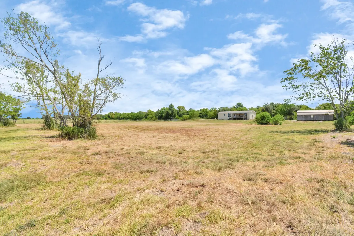 4731 Belton Lane Extension, Anahuac, TX 77514 - Image #1