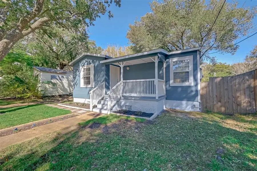 604 Ruth Street, Baytown, TX 77520 - #3