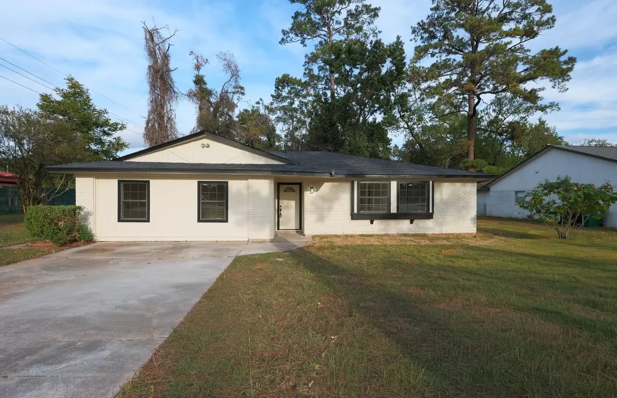 24118 E Lake Houston Pkwy, Huffman, TX 77336 - Image #1