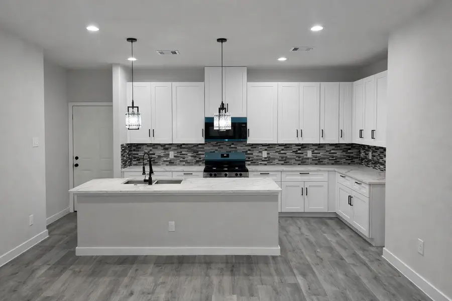 320 New Hampshire St, Houston, TX 77029 - #3