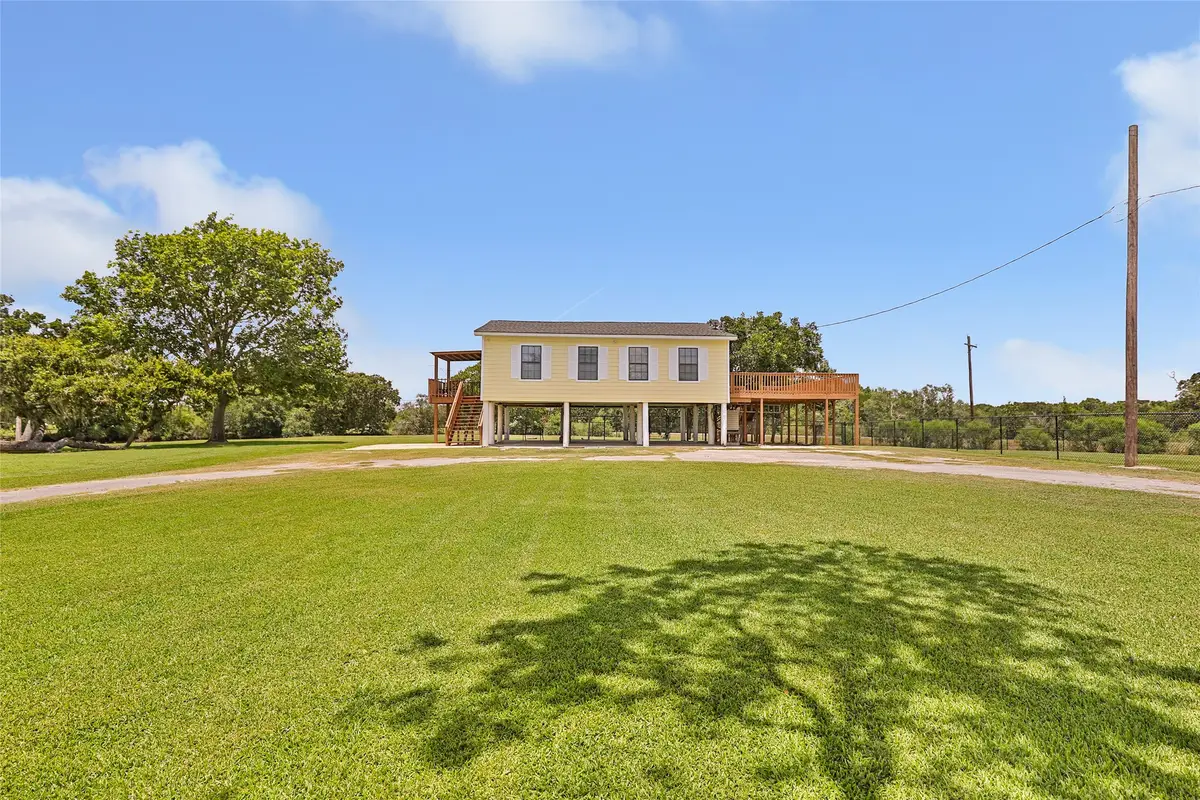 309 Oak Island Drive, Anahuac, TX 77514 - #1