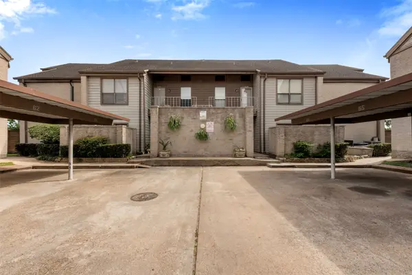 8253 Sands Point Drive #165, Houston, TX 77036