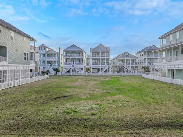 3810 Wentletrap, Galveston, TX 77554
