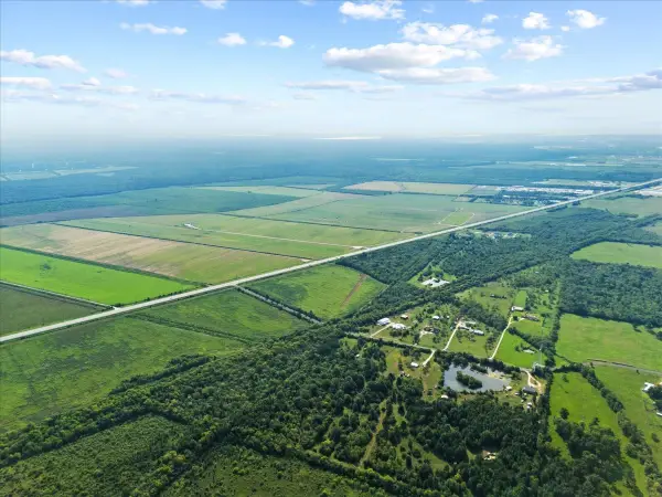 310 County Road 479, Dayton, TX 77535