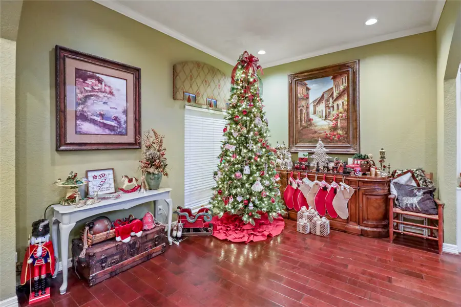 134 Strawberry Drive, Lake Jackson, TX 77566 - Image #3
