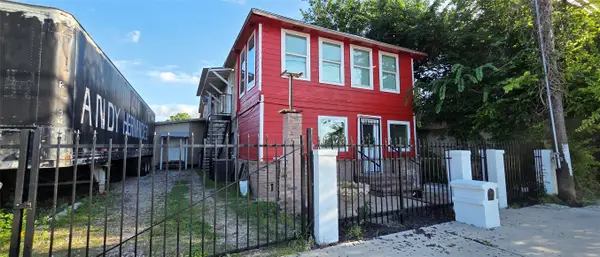 6924 Wallisville Road, Houston, TX 77020