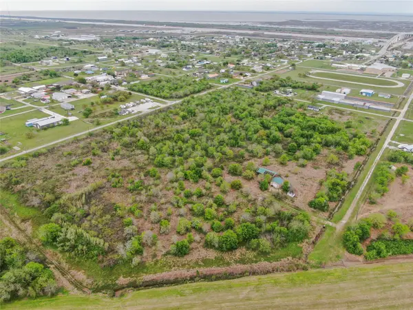 Lots 1-3 Cypress, Matagorda, TX 77457