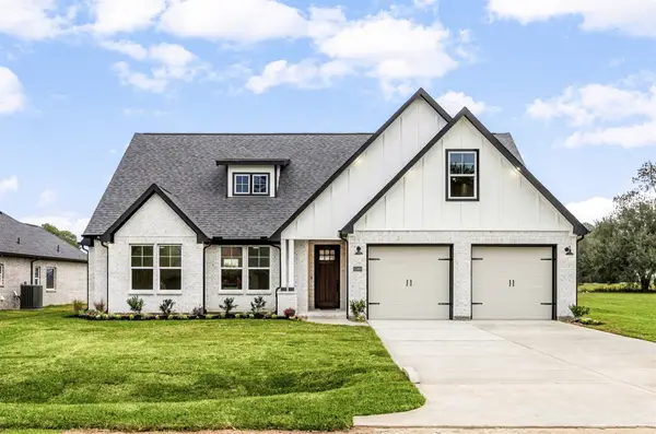 15388 Sandtrap Drive, Waller, TX 77484