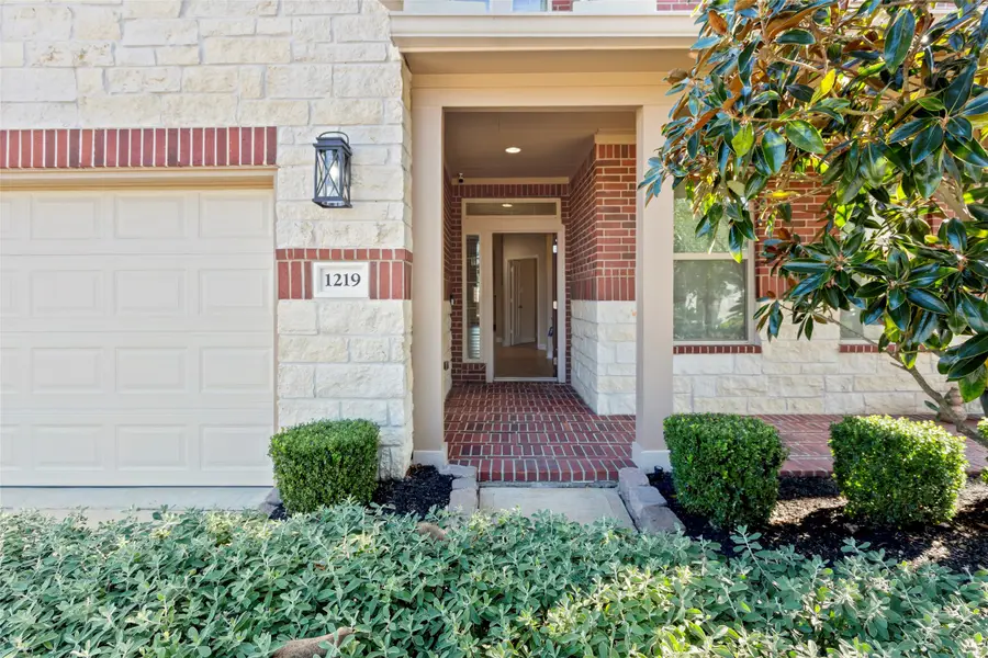 1219 Lazy Springs Lane, Pearland, TX 77581 - Image #3