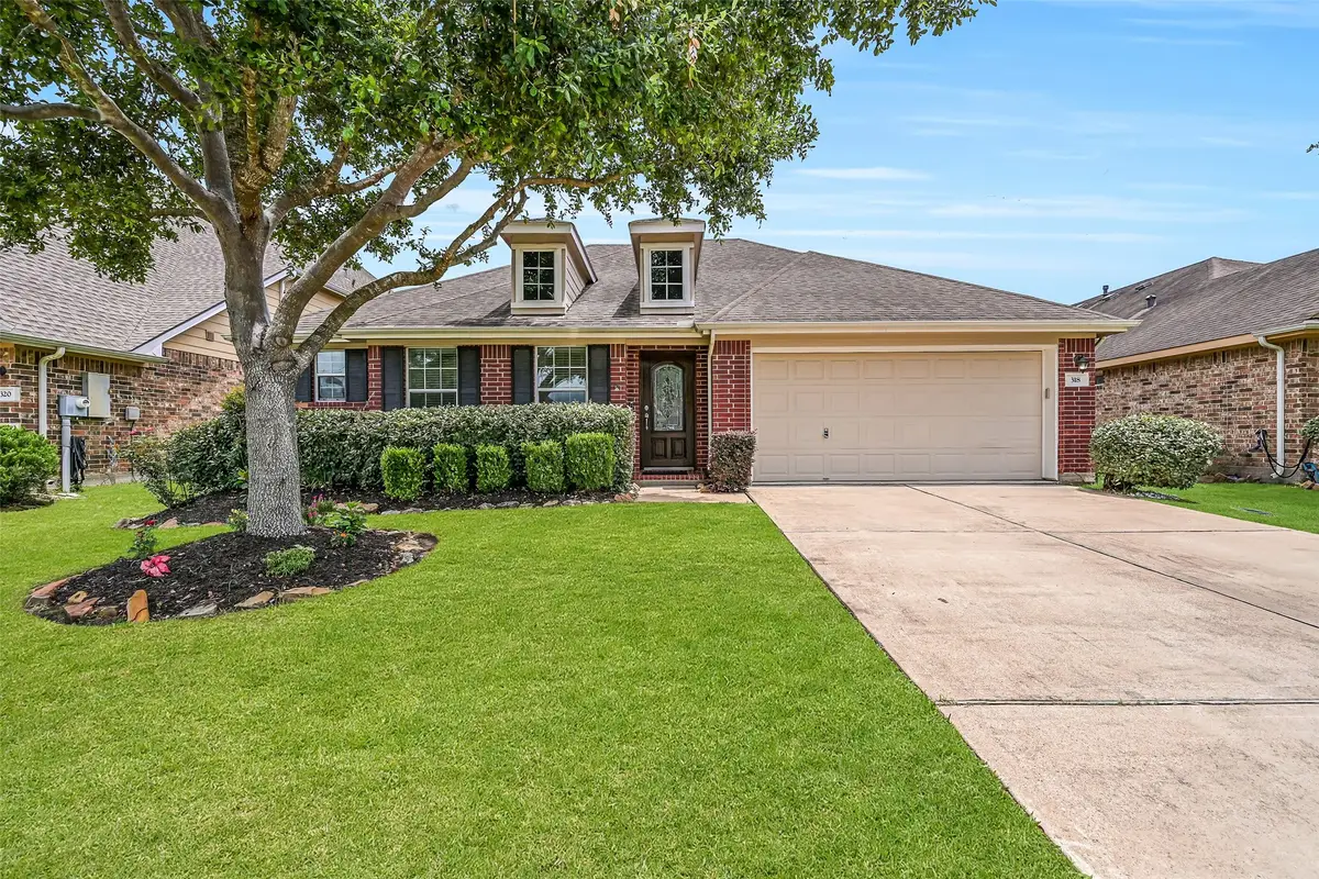 318 Lake Line Drive, Alvin, TX 77511 - #1