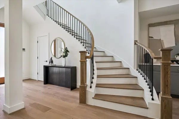 5329 Dora Street, Houston, TX 77005