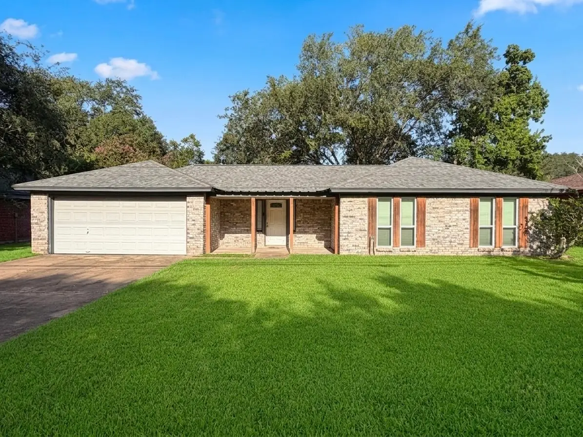 1809 N Valderas Street, Angleton, TX 77515 - #1
