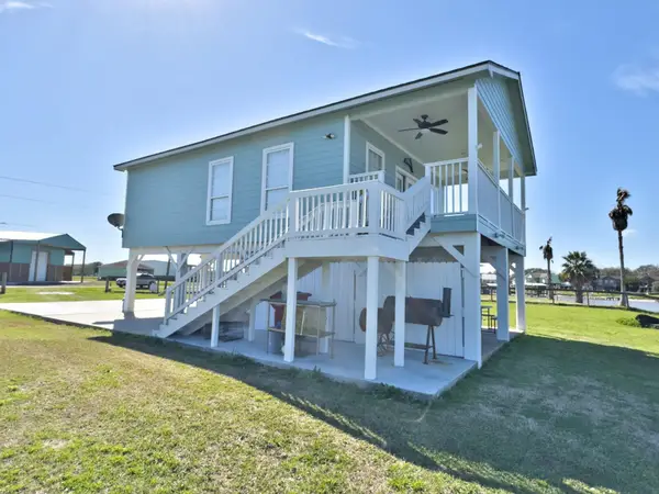 1867 County Road 291, Sargent, TX 77414