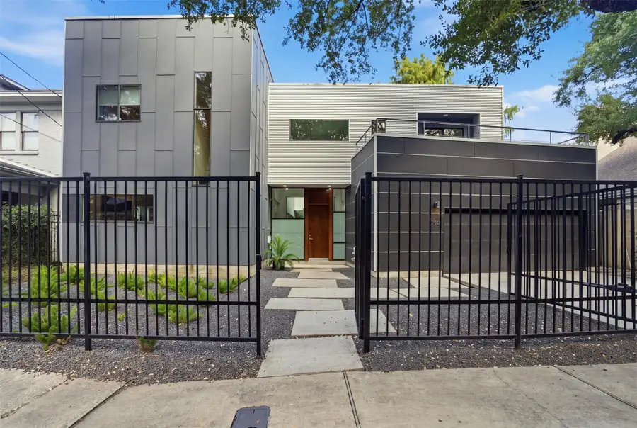 2412 Helena Street, Houston, TX 77006 - #2