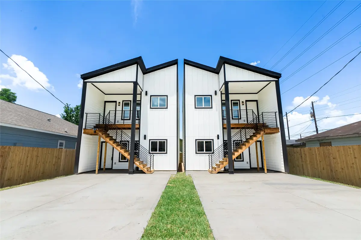 331 Delaware St, Houston, TX 77029 - #1