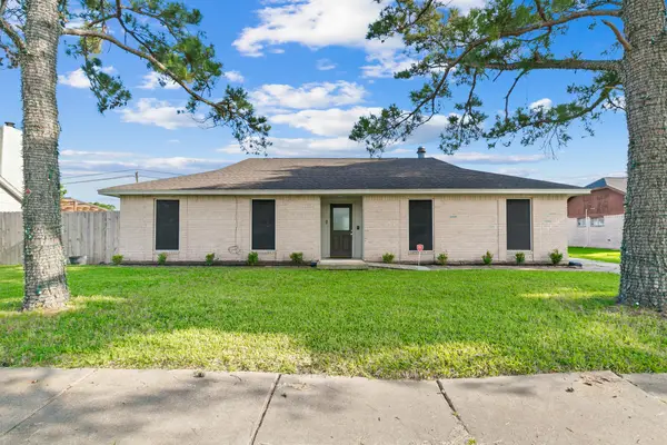 7003 Rockergate Drive, Missouri City, TX 77459