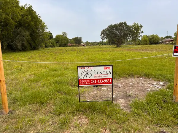 2933 Indiana Street, Fresno, TX 77545