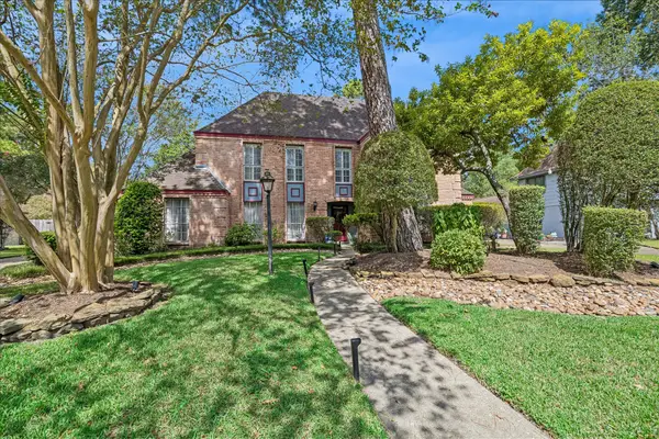 3523 Village Oaks Drive, Kingwood, TX 77339
