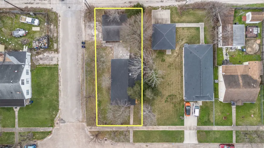 726 10th Avenue N, Texas City, TX 77590 - #3