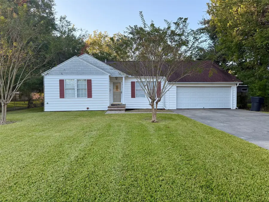 1412 Ithaca Avenue, Nederland, TX 77627 - Image #3