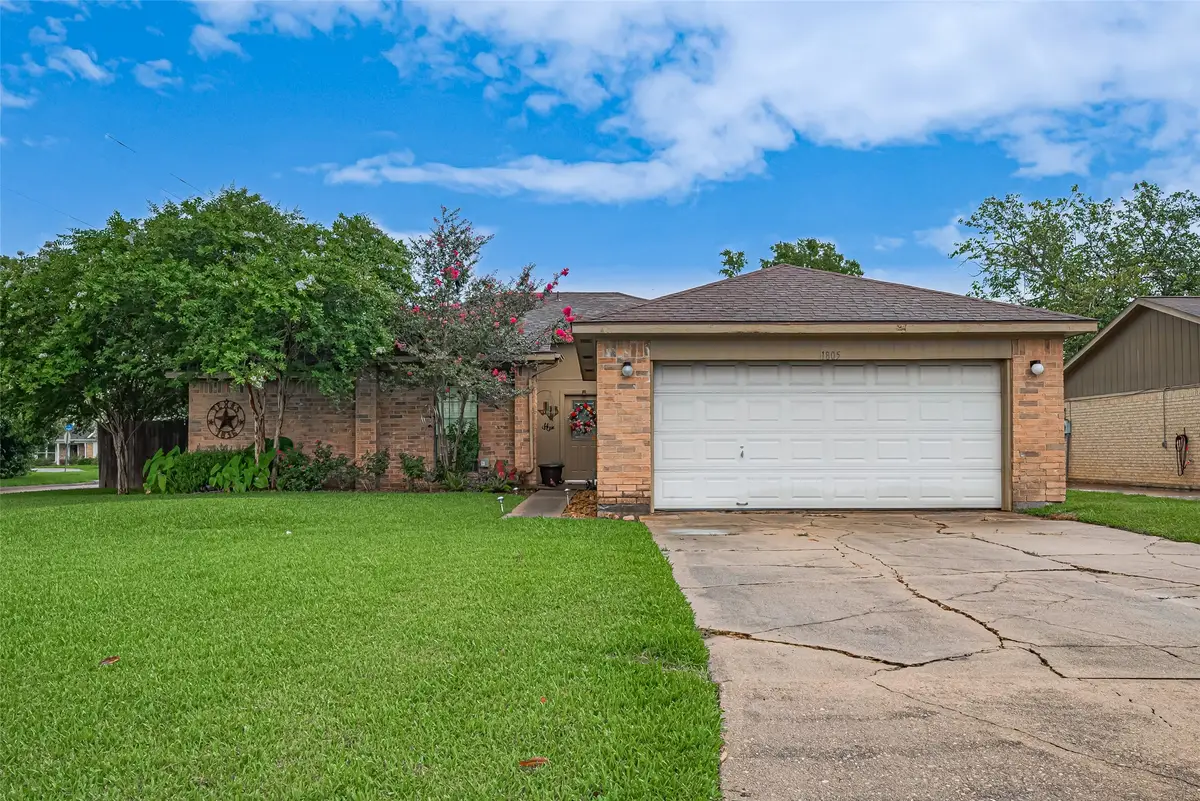 1805 Willow Bend Road, Wharton, TX 77488 - Image #1