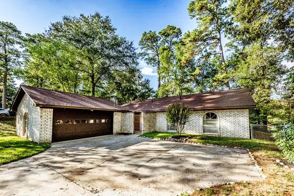 323 Park Hill Street, Huntsville, TX 77340