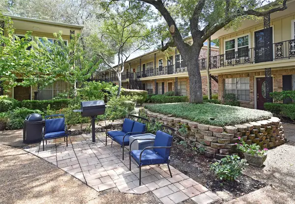 3224 Timmons Lane #112, Houston, TX 77027