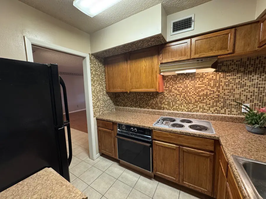 2700 Bellefontaine Street #B8, Houston, TX 77025 - Image #3