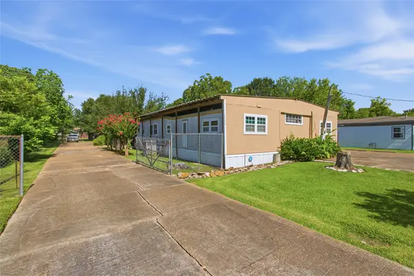 2704 Sinclair Street, Pasadena, TX 77503