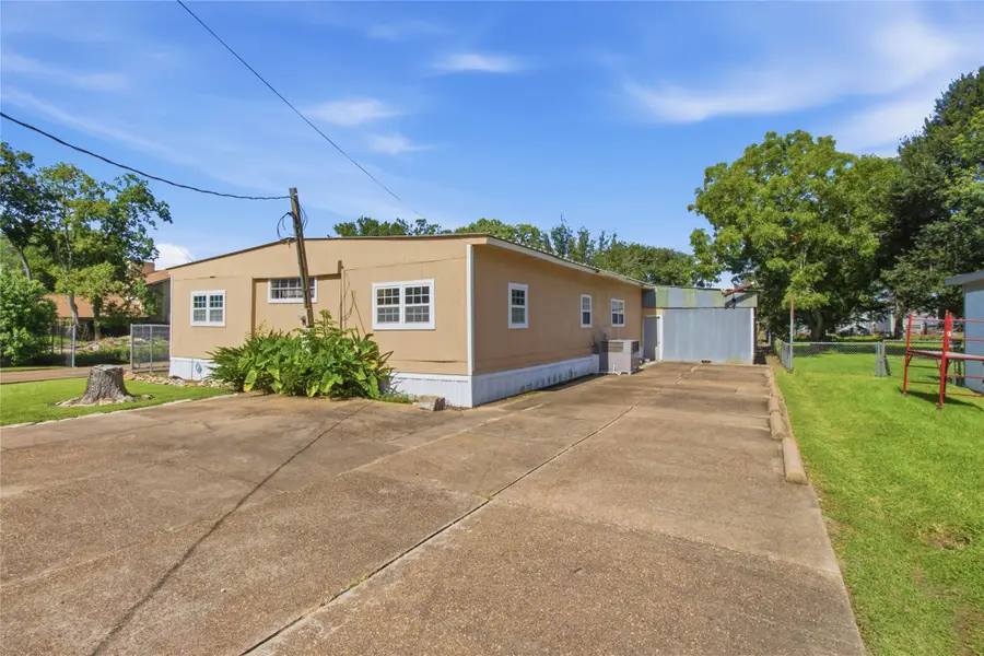 2704 Sinclair Street, Pasadena, TX 77503 - #2