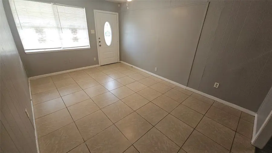 10806 Safeguard Street, Houston, TX 77047 - Image #2