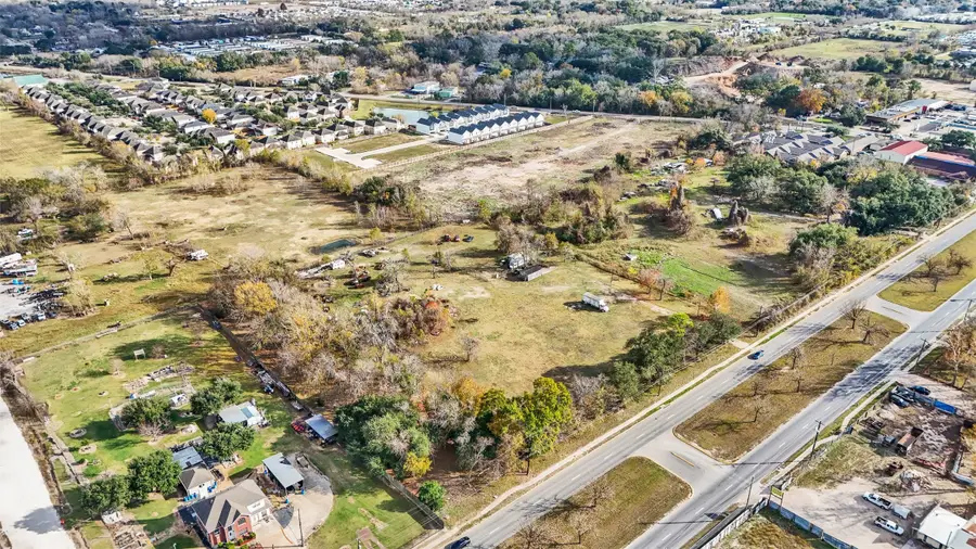 13015 Cullen Boulevard, Houston, TX 77047 - Image #2