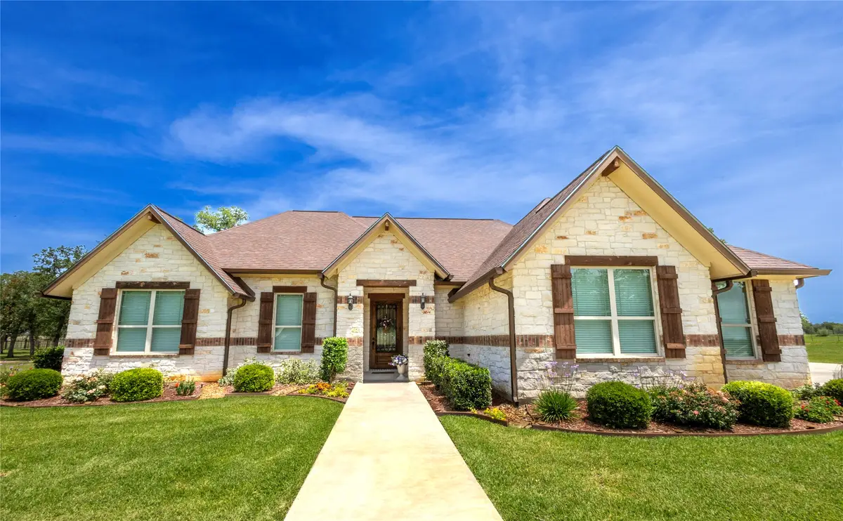 173 County Road 131a, Hallettsville, UT 77964 - #1