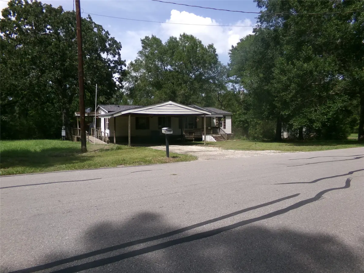 121 Lake Road, Riverside, TX 77320 - #1