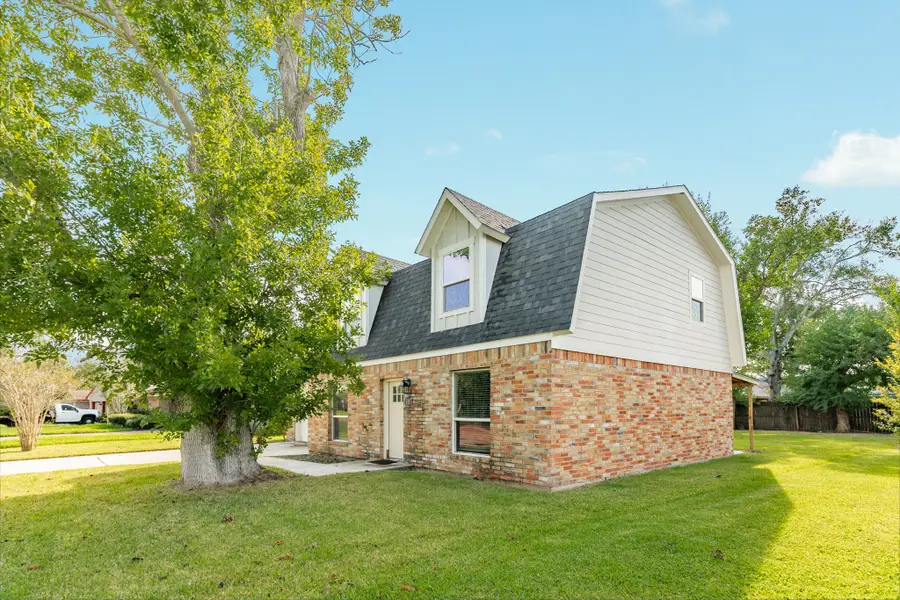 107 Maple Street, Lake Jackson, TX 77566 - Image #3