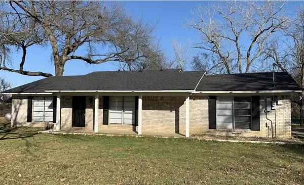 301 Dena Lane, Krugerville, TX 76227