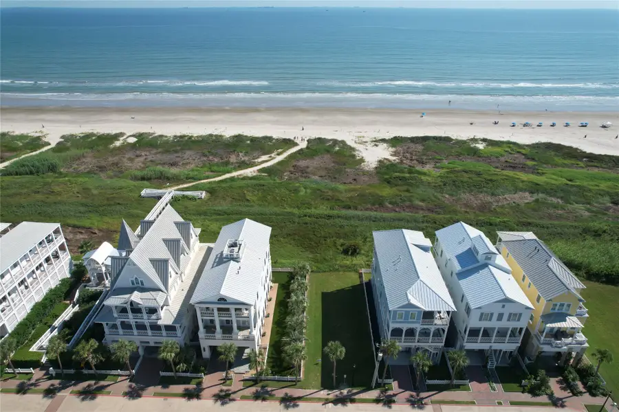 1553 Seaside Drive, Galveston, TX 77550 - #2