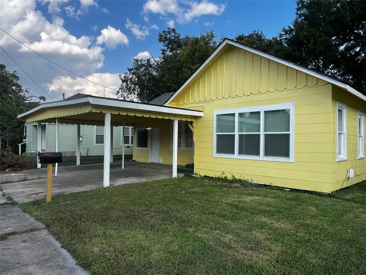 1018 N 2nd Street, Baytown, TX 77520 - #1