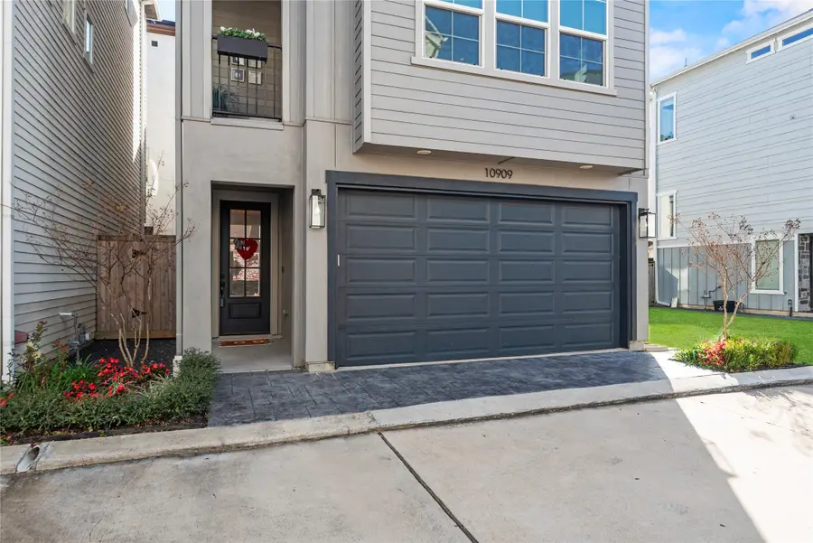 10909 Upland Retreat Drive, Houston, TX 77043 - #2