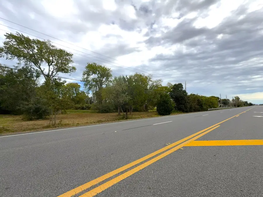 1612 S Hwy 3, League City, TX 77573 - Image #2