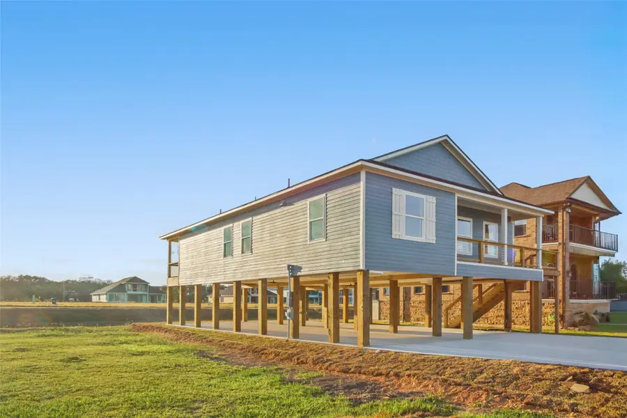 406 West Drive, Kemah, TX 77565 - #2