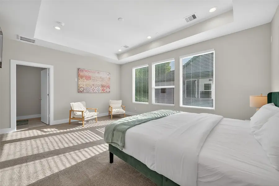 833 Dorchester St Street #E, Houston, TX 77022 - #3