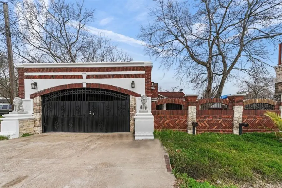 1207 Firnat Street, Houston, TX 77022 - #2